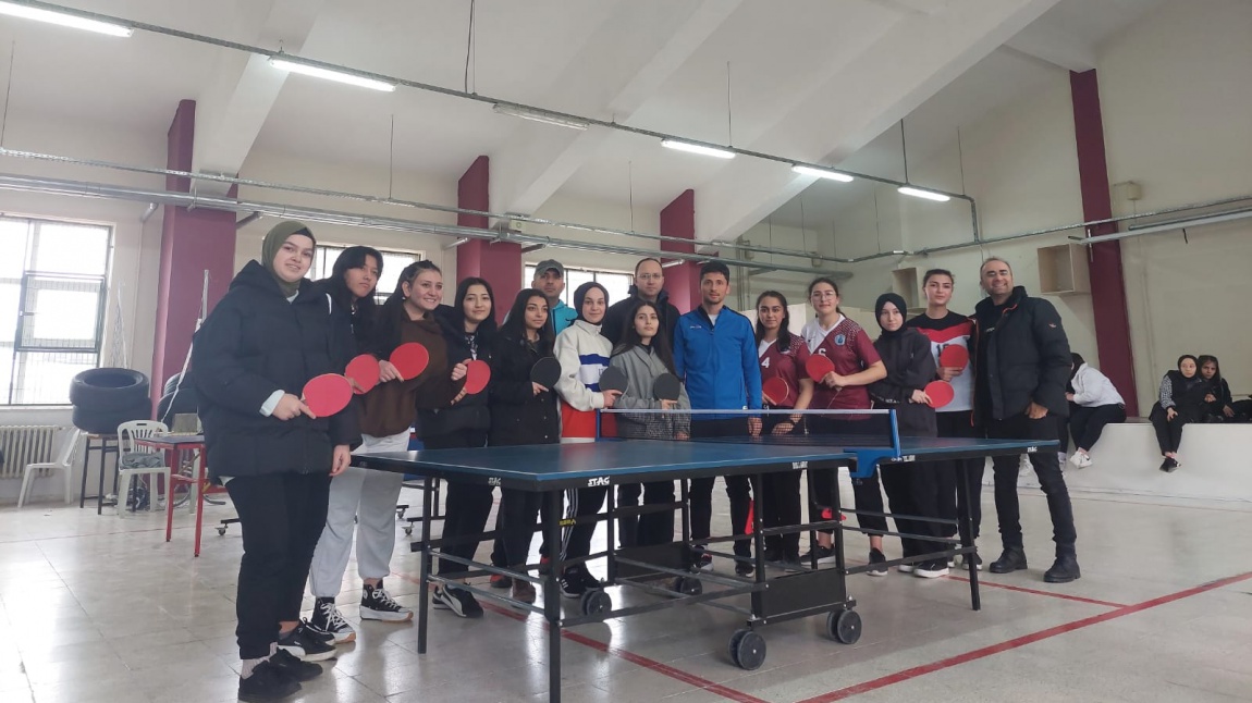 Okulumuzda Öğrenciler Arası Masa Tenisi Turnuvası Düzenlendi